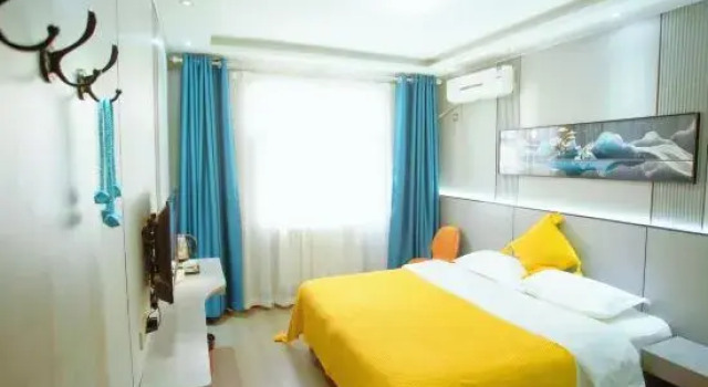Семейный номер Standard Qintian Business Hotel