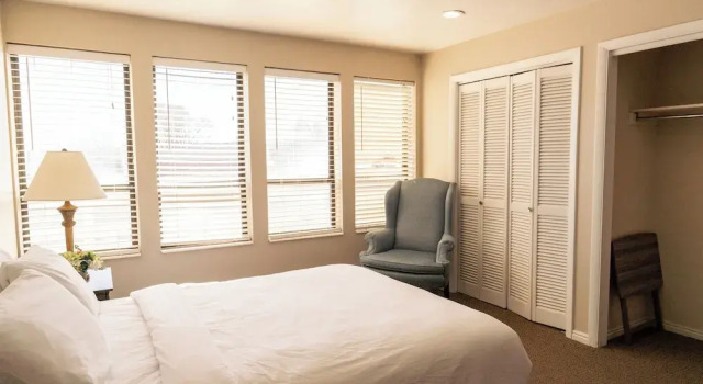 Люкс Comfort Road Creek Inn