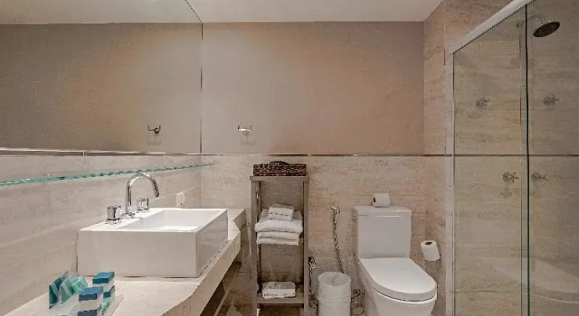 Трёхместный номер Superior с балконом Slaviero Hotel Baia Norte Florianópolis