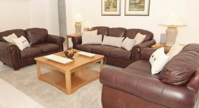 Cozy vacation home near to Disney 2619, Book Hotel Hoteller i Four Corners med pool, Swimmingpool