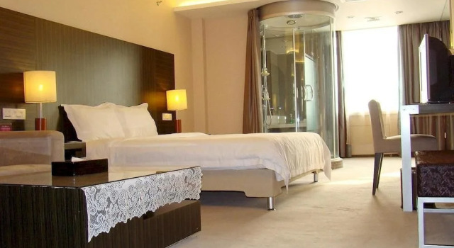King's Palace Hotel, Boek Hotel Hotels in Guangdong met parkeren, Parkeren