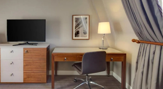 Номер Standard Hilton Cambridge City Centre
