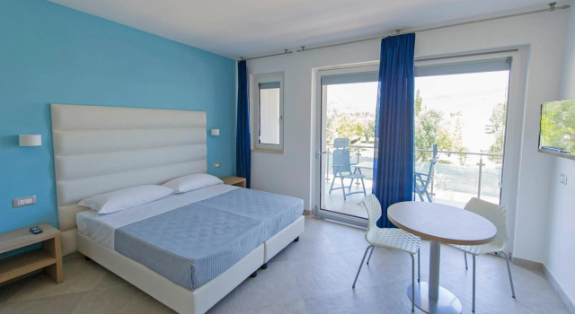 Residence Torre Del Porto, Rezervasyon Otel Mattinata Foresta Umbra