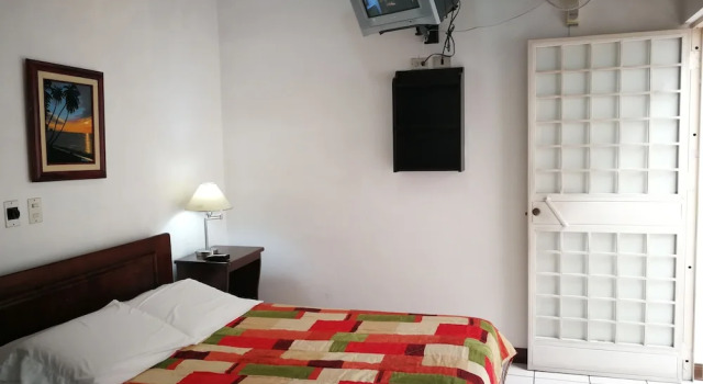Hotel Hojarascas, Rezerwuj Hotel Hotele w Heredia z parkingiem, Parking