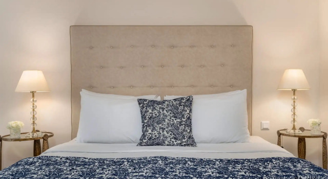 Бунгало семейное Superior с видом на сад Grecotel Creta Palace
