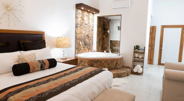 Номер Luxury с балконом и с видом на горы Sueños Resort Valle de Guadalupe