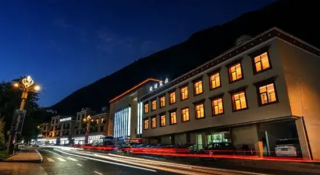 Jiuzhaigou Yumingjianshan Homestay (Eternal Love Branch)