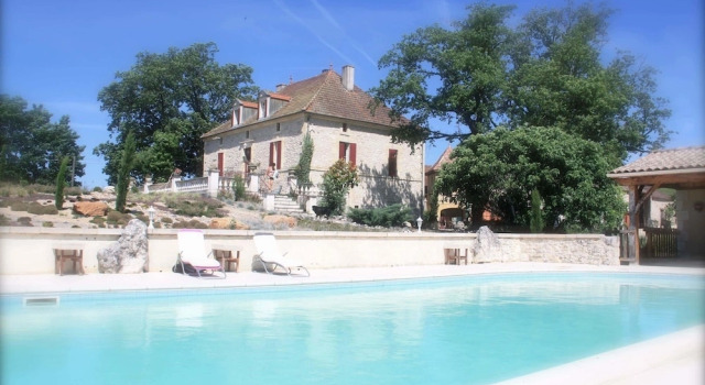 Domaine Au Marchay, Rezerwuj Hotel Hotele w Red Perigord z basenem, Basen