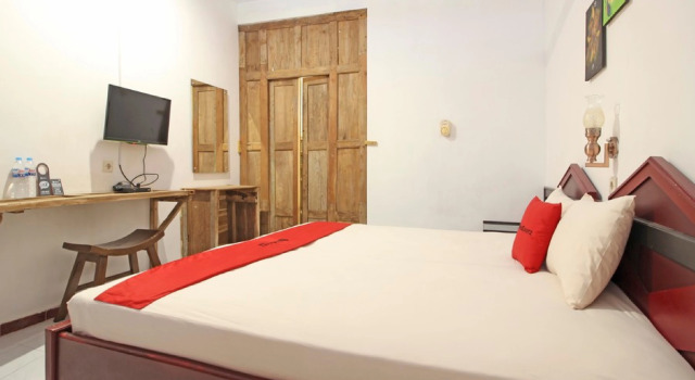 Номер Standard RedDoorz near Pojok Beteng Prawirotaman