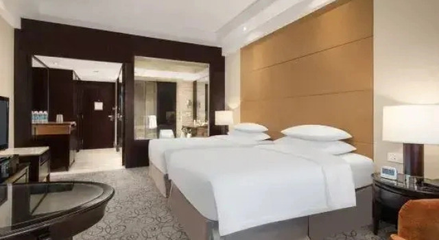 Номер Deluxe с видом на горы New Century Grand Hotel Xuzhou