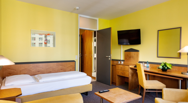 Plaza Hotel & Living Frankfurt