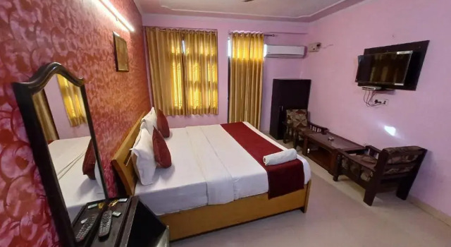 Hotel Chhavi Holidays, Забронировать Отель Отели штата Раджастхана с парковкой, Парковка