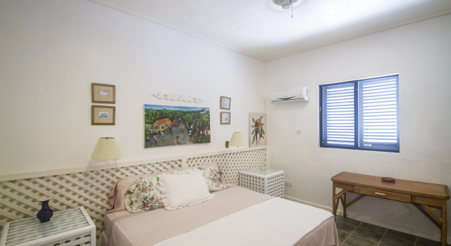 Bequia Beachfront Villa Hotel