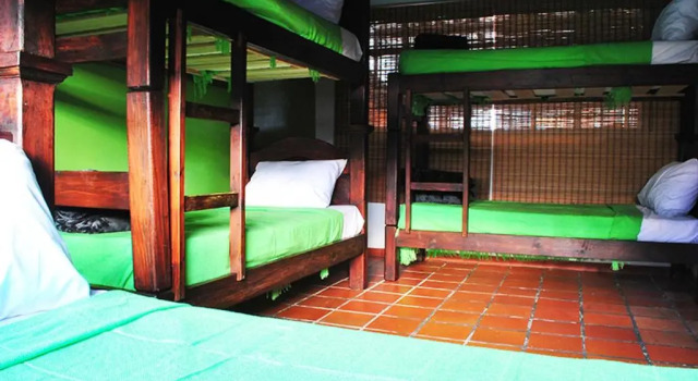 Seng i sovesal (sovesal til kvinder) 82Hostel