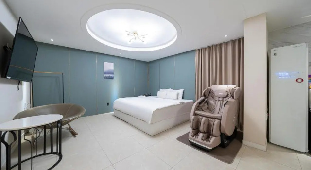 Номер Standard KNox Hotel