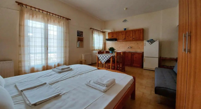 2 Space - Selfcatering Apartment Helen No 7, Prenota Appartamento Argos-Mykines 
