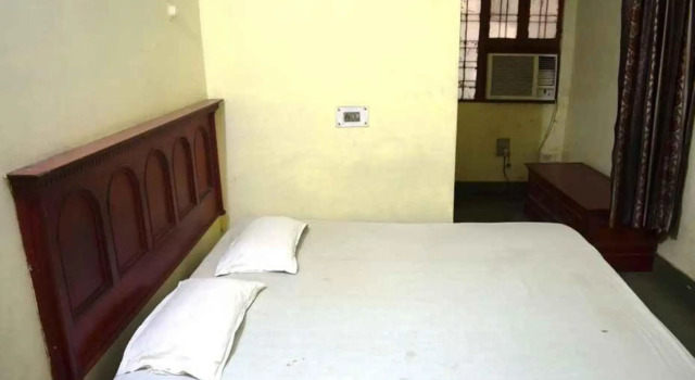 Hotel Kanak Palace