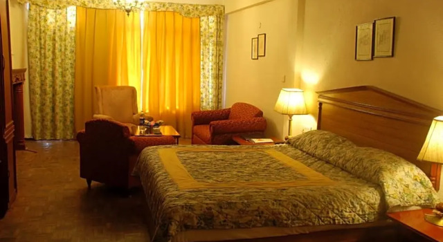 Семейный номер Standard Classic The Mall Hotel