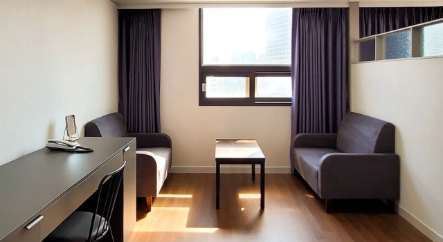 Полулюкс P&S Hotel Busan