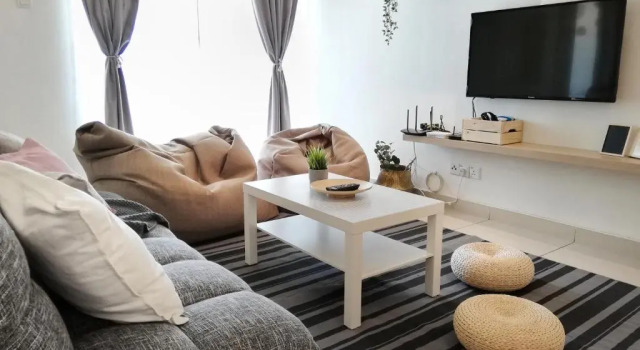 Апартаменты Subang City Residence, Spacious Home with Balcony, Walking Distance to Summit, 5min to Sunway