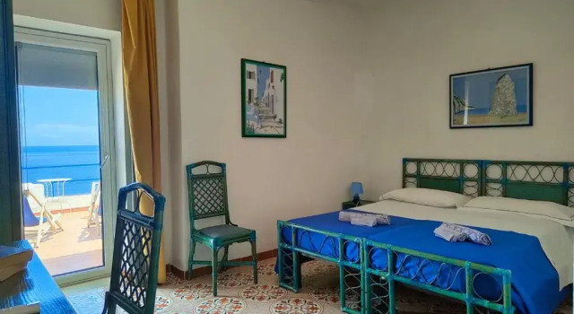 Двухместный номер Standard с видом на море Hotel Phenicusa