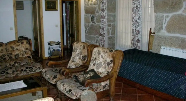 Villa With 2 Bedrooms in Pedraça, With Wonderful Mountain View, Shared Pool, Enclosed Garden, Rezerwuj Willa Wille w Centro Region, Willa