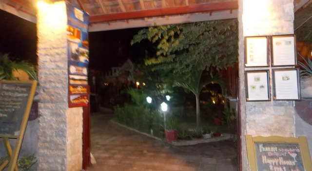 Tropical Hideaways Resort, Book Resort Hotels in Lombok with Parking, Parking