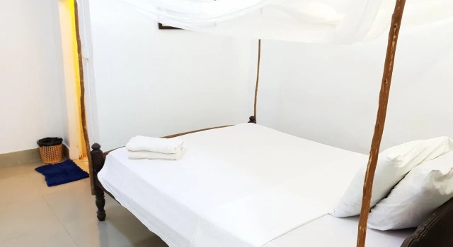 Khmer House Guesthouse, Rezerwuj Hotel Hotele w Kep z parkingiem, Parking