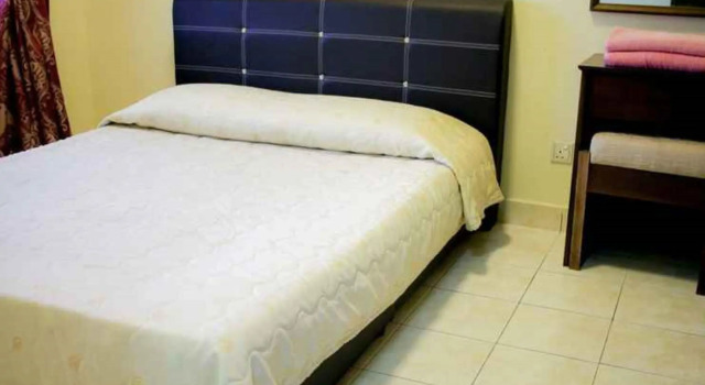 Номер Standard OYO HOME 90301 Suria Service Apartments @ Bukit Merak Laketown Resort