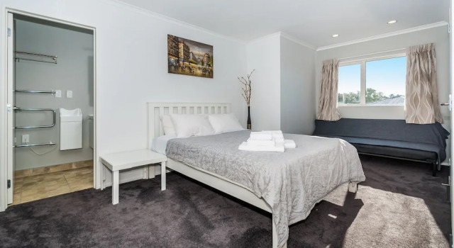 Albany Rosedale Modern 2 Bedroom Unit, Rezerwuj Hotel Hotele w Auckland Region z parkingiem, Parking