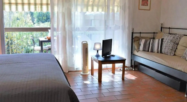 Appartement Le Lavandou, 1 pièce, 3 personnes - FR-1-251-31