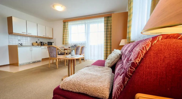 Апартаменты Alpendorf Hotel Stern