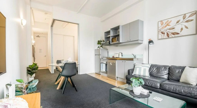 Open-plan living in the heart of CBD Zodiak Stays