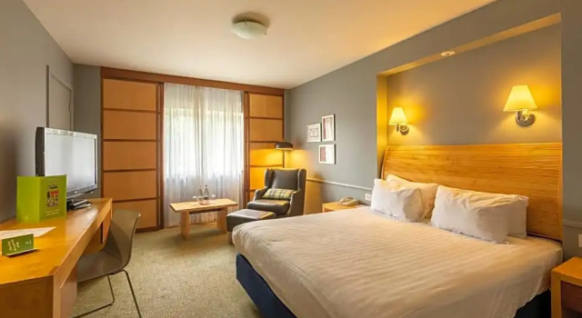 Номер Deluxe Holiday Inn Guildford by IHG