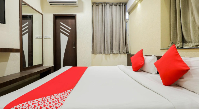 OYO 70099 Hotel Relax