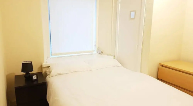Convenient Clean and Comfortable Flat, Забронировать Отель Отели Ангус с парковкой, Парковка