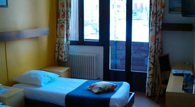 Номер Standard Le Grand Hôtel de Besse