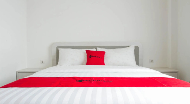 Camera Standard RedDoorz Plus near Jatinangor Town Square 2