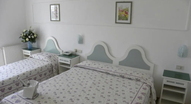 Трёхместный номер Economy Hotel Ristorante Borgo La Tana