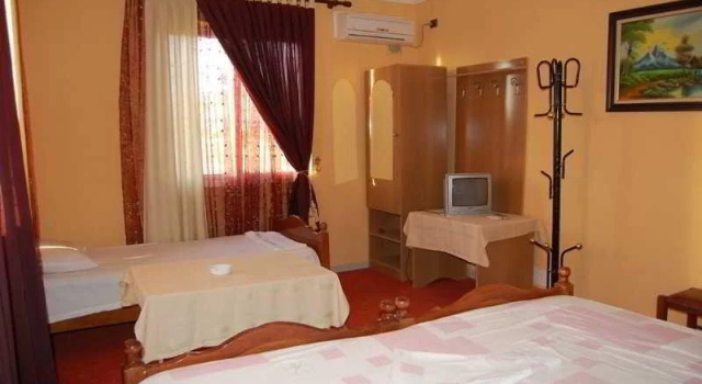 Hotel Pilo Lala Konjat, Забронировать Отель Люшня Фиери