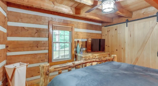 Near Hiking Trails: Hot Tub Haven in Ellijay!, Buchen Sie Hotel Ellijay 