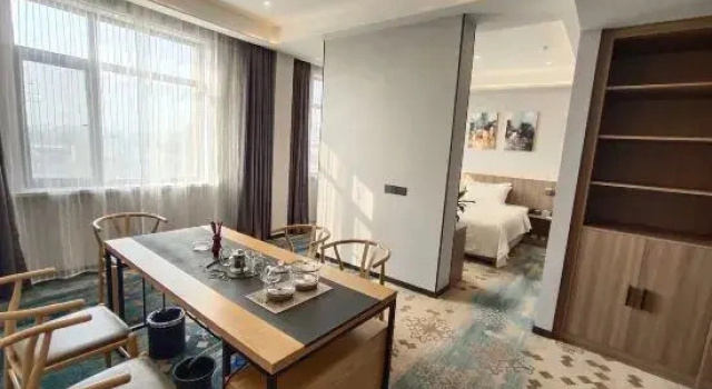 Люкс Deluxe с 2 комнатами Bintan Beach Resort Hotel
