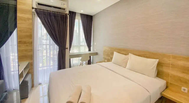 Студия Restful And Comfortable Studio At Ciputra World 2 Apartment