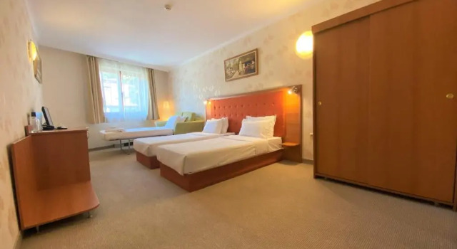 Трёхместный номер Standard Light Hotel