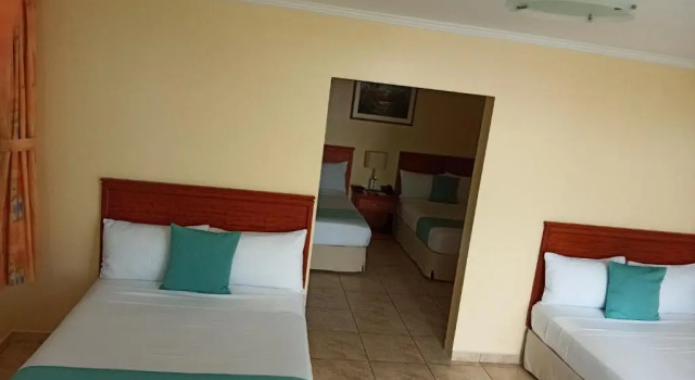Четырёхместный номер Standard Hotel El Marqués