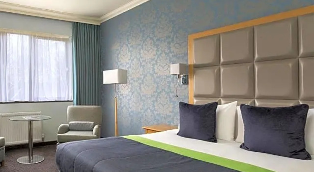 Номер Classic Stratford Manor Hotel