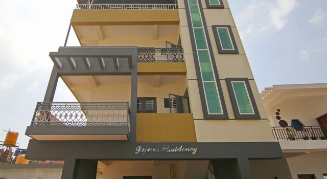 OYO 26775 Home Spacious 2BHK Madikeri, Забронировать Отель Отели Мадикери с парковкой, рядом с Парк Раджас-Сит, Парковка