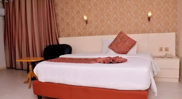 Continental Suites Ltd