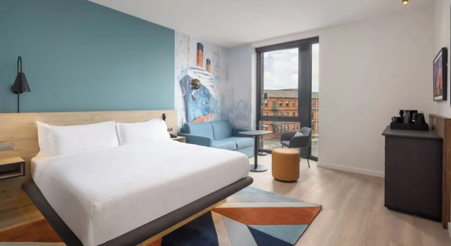 Номер Standard Aloft by Marriott Belfast Titanic Quarter