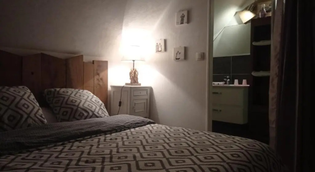 Appartement dans gîte vue mer et campagne, Забронировать Апартаменты/квартира Отели Finistère с парковкой, Парковка
